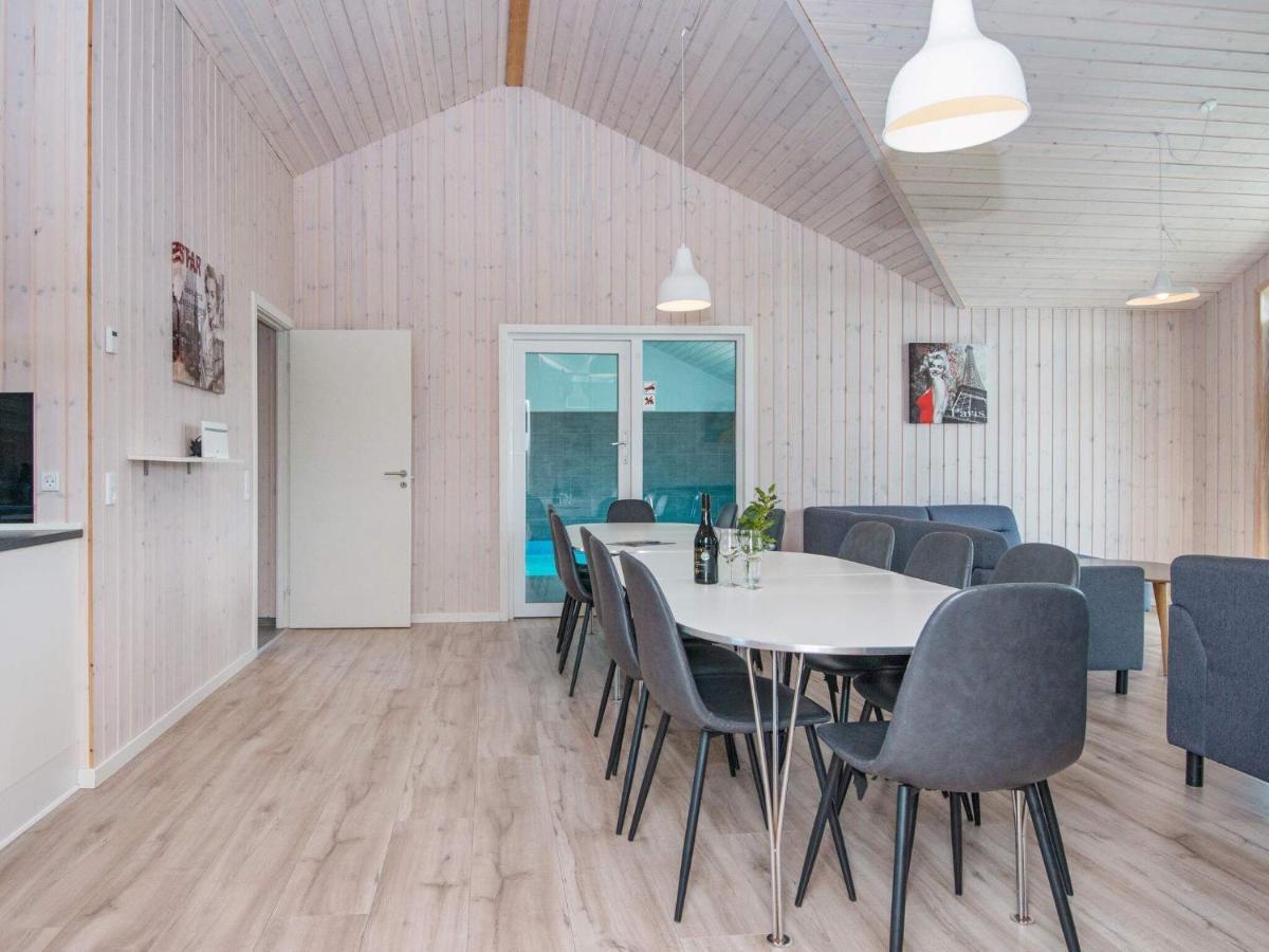 16 Person Holiday Home In R M Rømø Kirkeby Extérieur photo